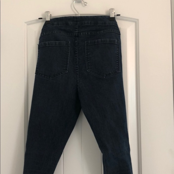 Skinny Maternity Jeans - Picture 3 of 4